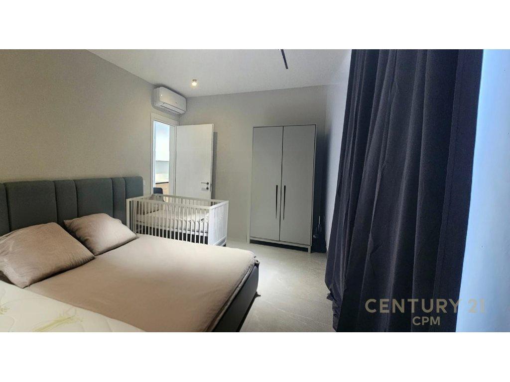 NË SHITJE APARTAMENT 1+1, VIJA E PARE, QERRET
