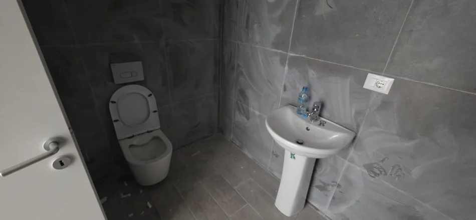 Tirane, vendesi appartamento 1+1 Piano 1, 72 m² 130.000 € (Via Dritan Hoxha)