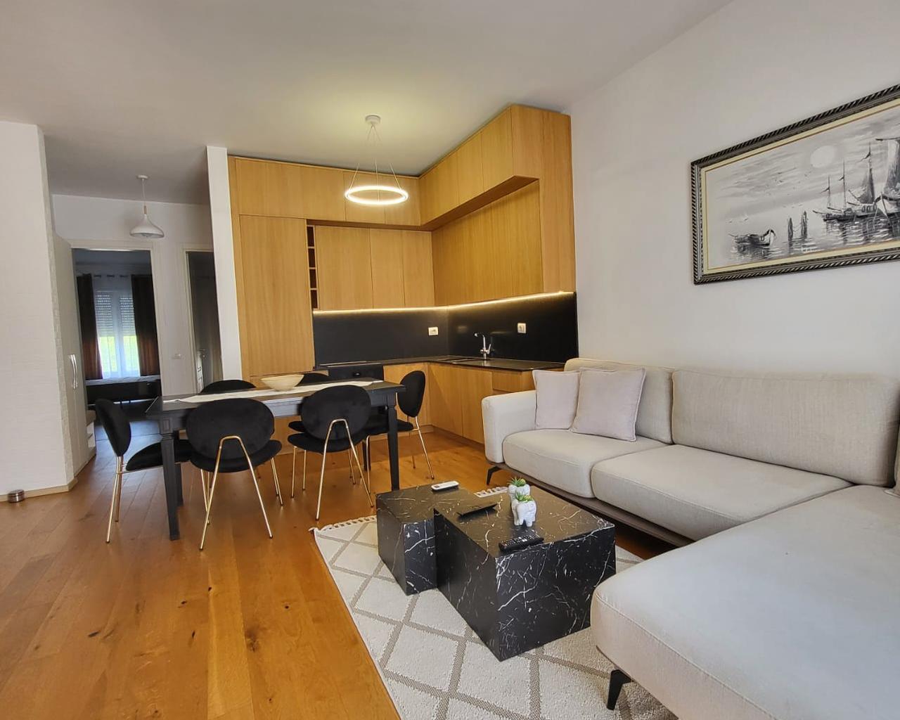 Jepet me Qira Apartament 2+1 – Secret Garden, pranë TEG
