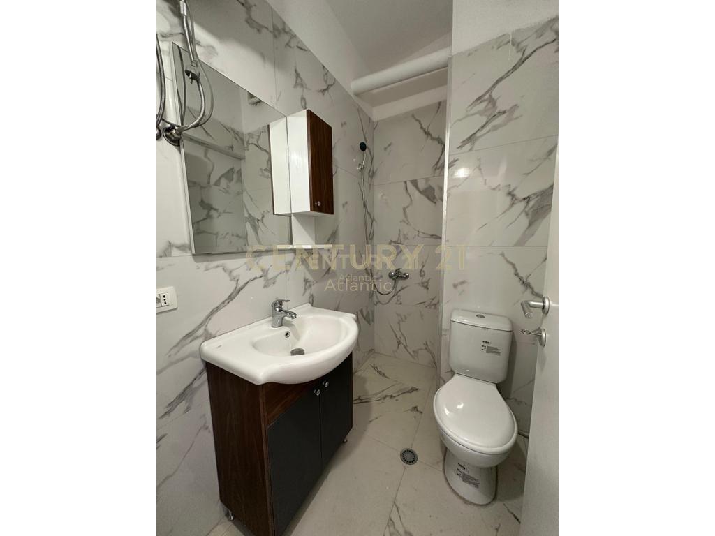 +355693150128. STUDIO CON VISTA MARE in vendita a Golem