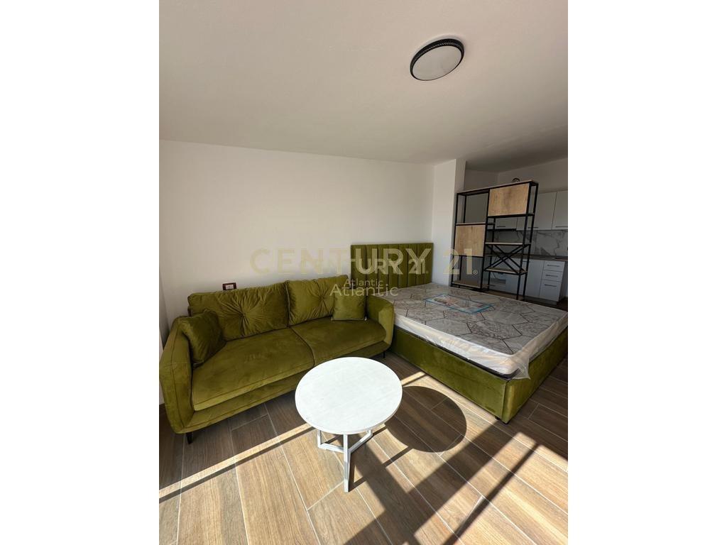 +355693150128. STUDIO CON VISTA MARE in vendita a Golem