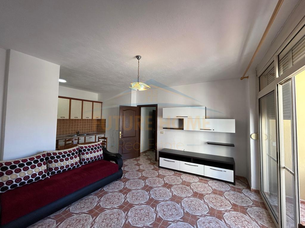 0696044406 Apartment for Sale 1+1, Center, Durres