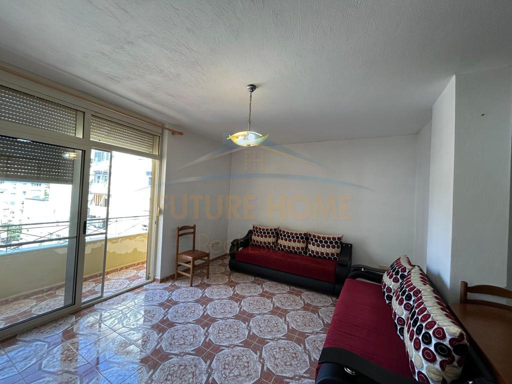 0696044406 Apartment for Sale 1+1, Center, Durres