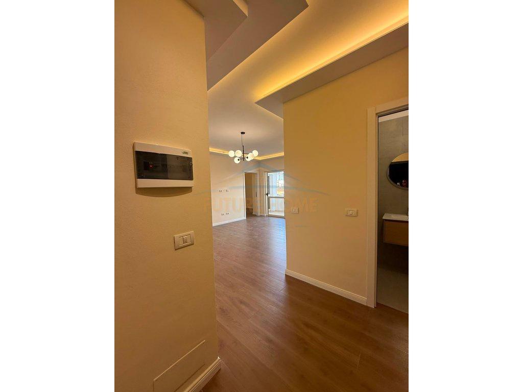 0696044406 Shitet, Apartament 2+1, Lagja 6 , Durres