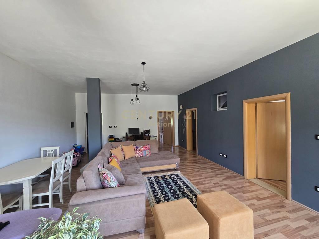 Vendita Casa su 3 piani con terrazza panoramica