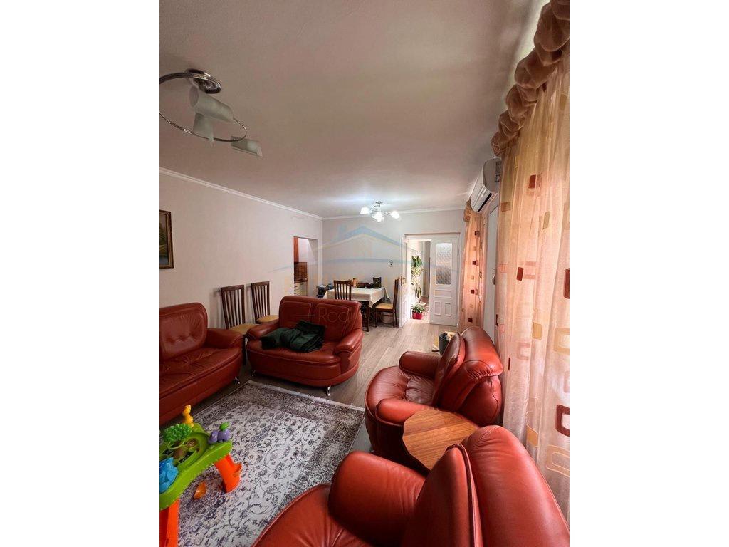 0696044407 Disponojme Shtepi Private per shitje ne Durres