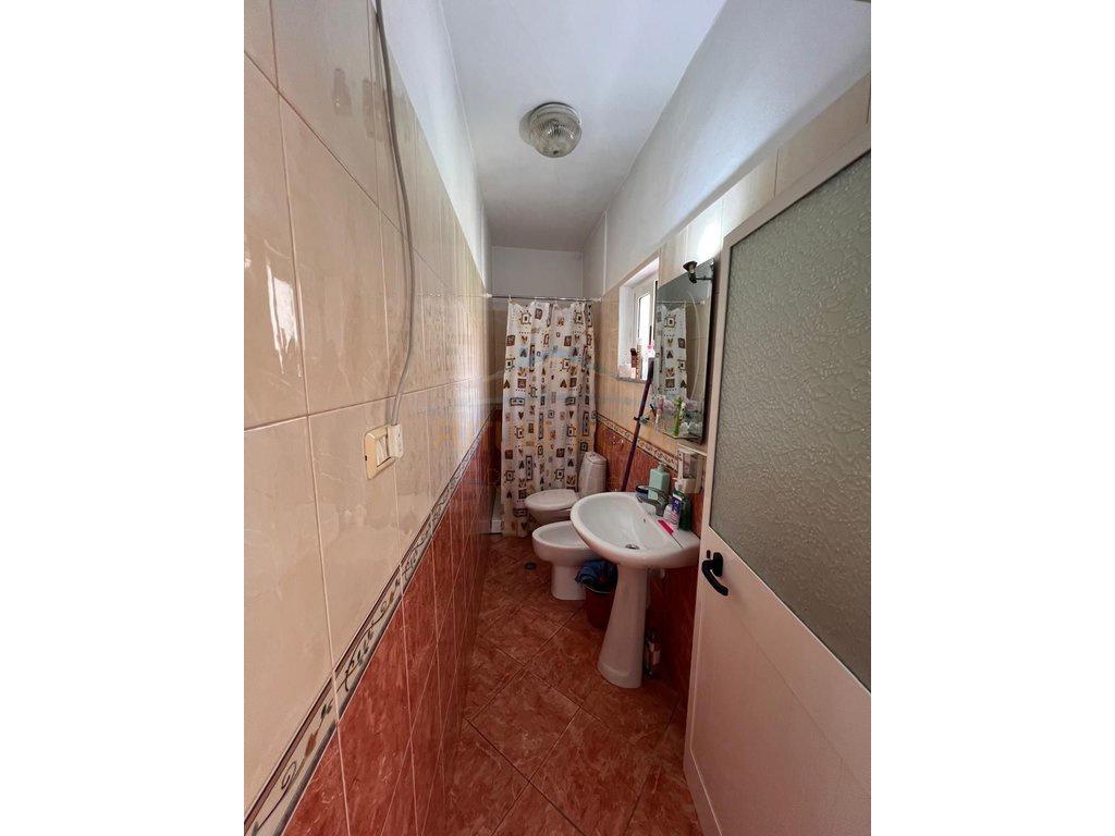 0696044407 Private House for Sale in Durrës
