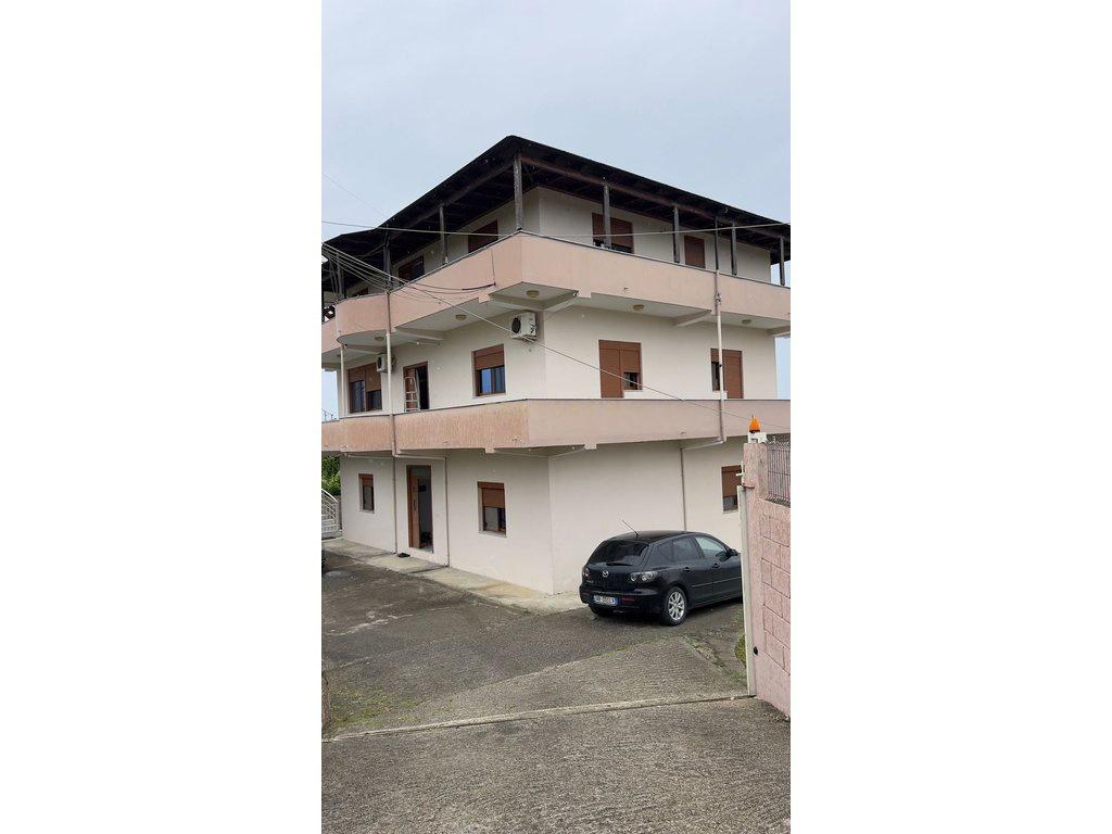 +355698329326 Shtëpi private për Shitje në Arapaj, Durrës.