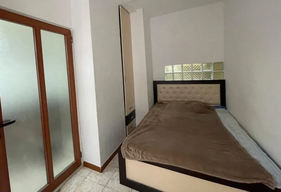 Tirane, vendesi appartamento 1+1 Piano 4, 50 m² 150.000 € (Myslym Shyri)