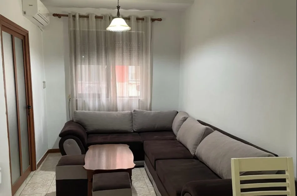 Tirane, shitet apartament 1+1 Kati 4, 50 m² 150.000 € (Myslym Shyri)