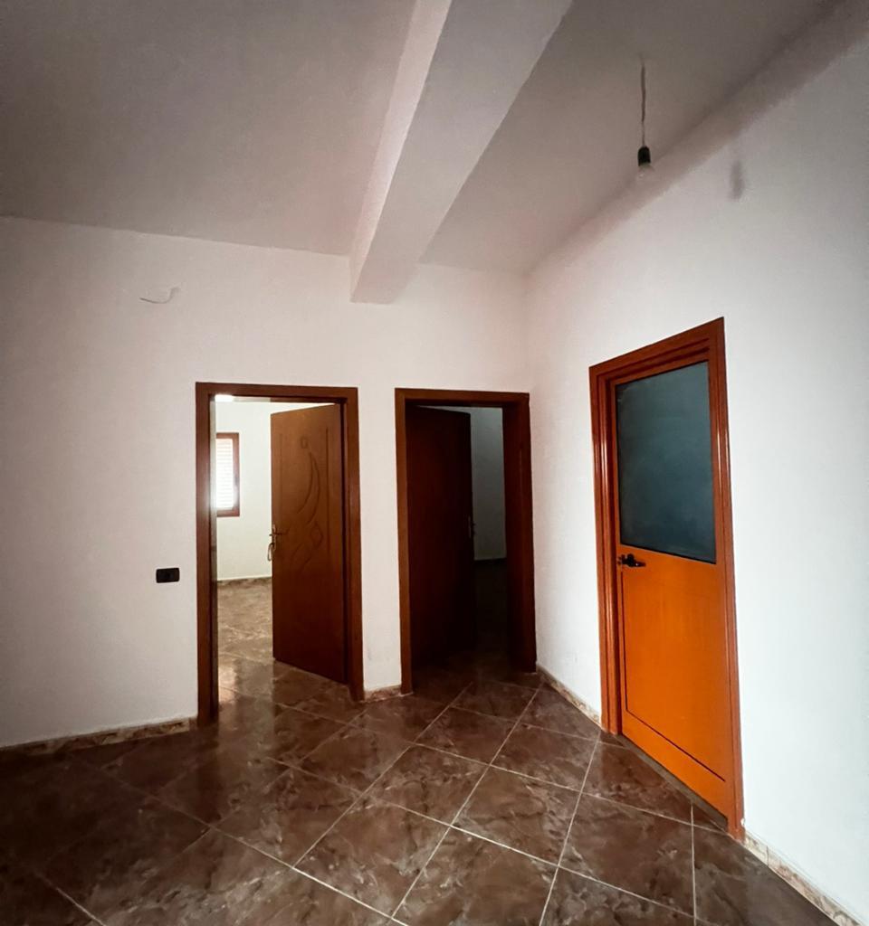 SHTET VILE 3-KATESHE NE LAGJEN 13 PLAZH, DURRES