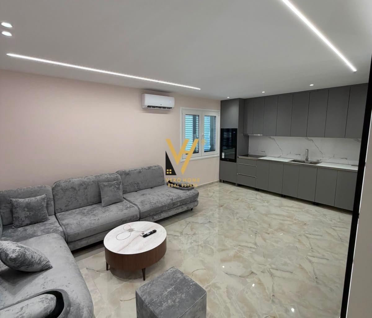 FOR RENT 2+1+2 APARTMENT WITH YARD ON ELBASANIT STREET 1,000 EUR