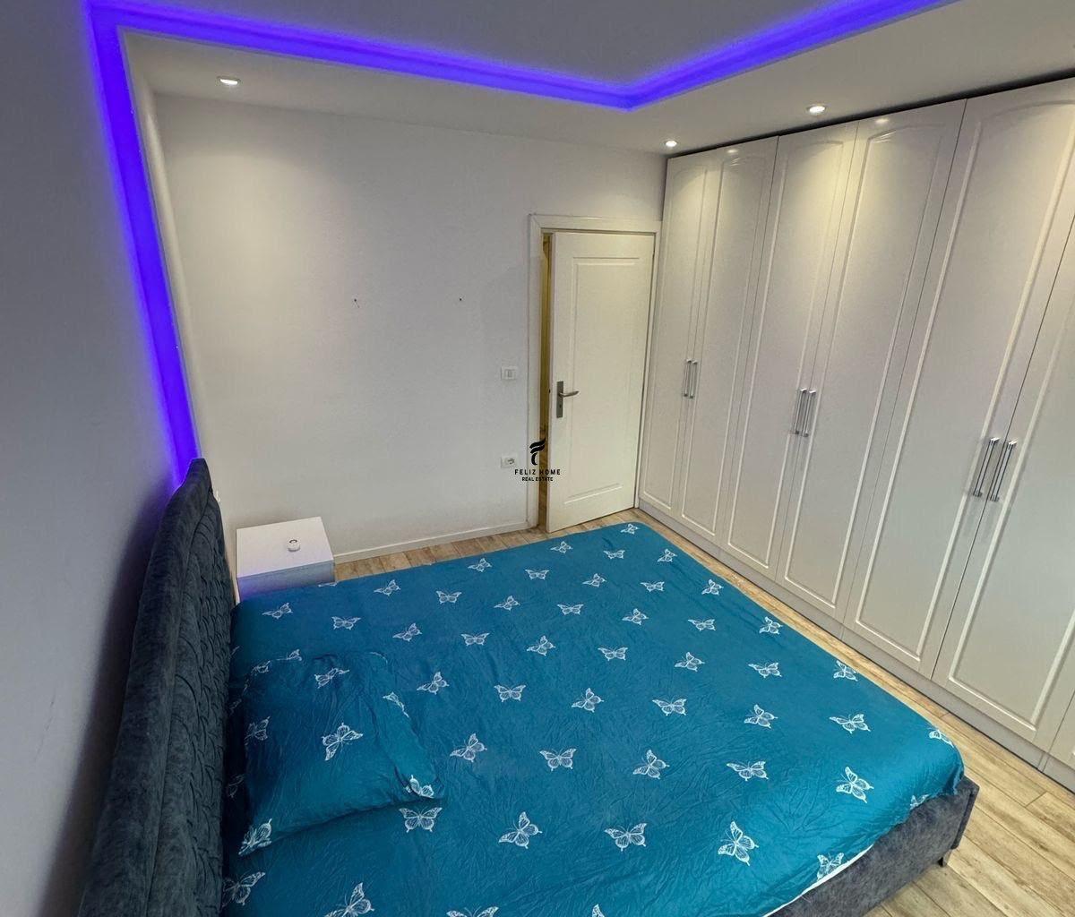 APARTAMENT ME QERA 1+1 21 DHJETORI 60.000 LEKE FH-80658