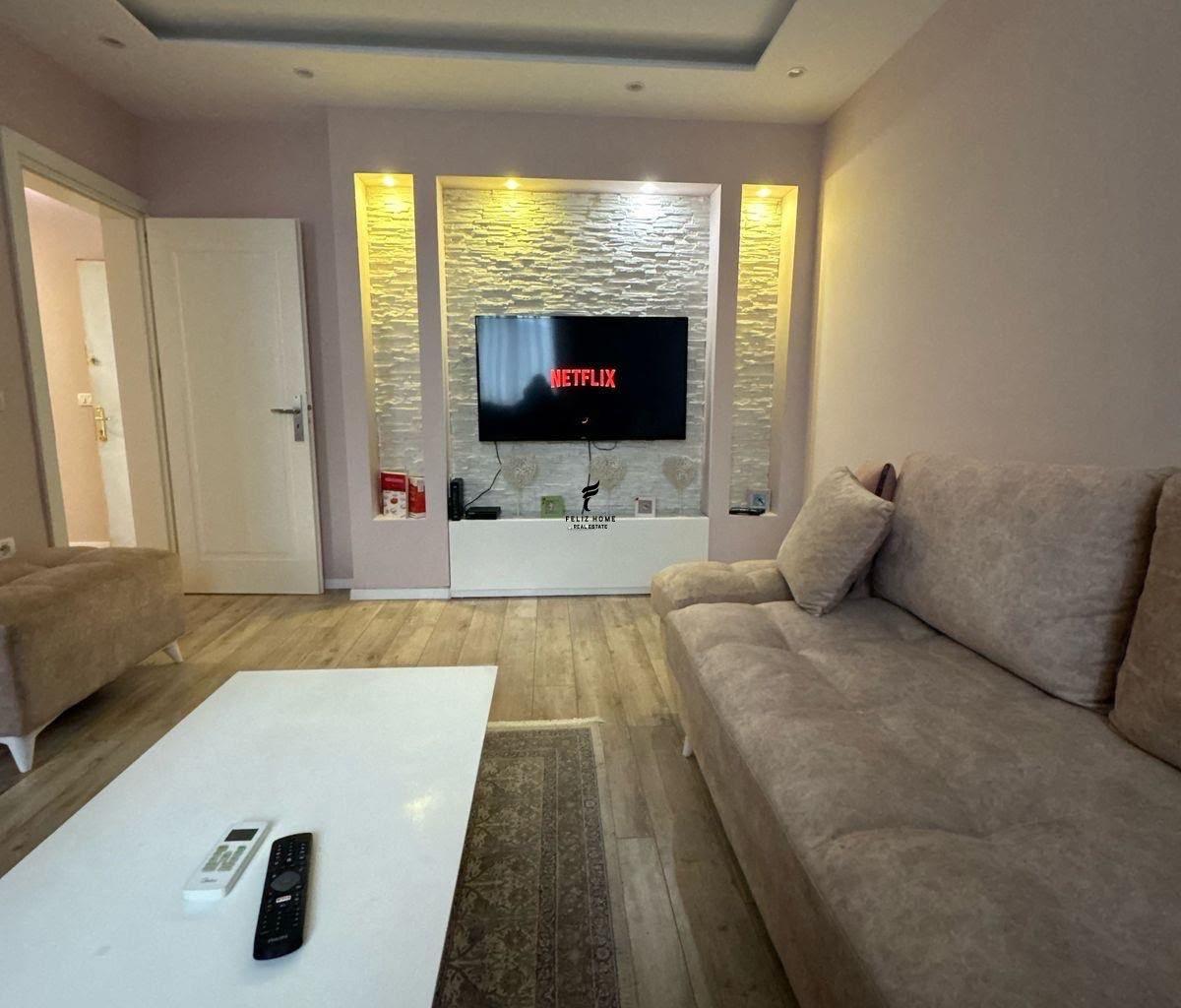 APARTAMENT ME QERA 1+1 21 DHJETORI 60.000 LEKE FH-80658