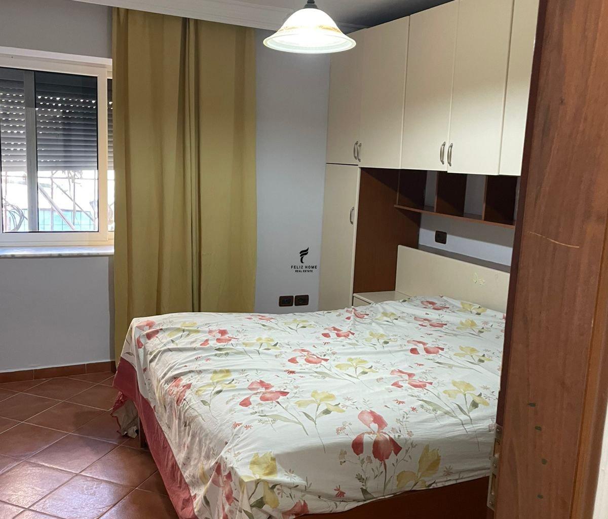 APARTAMENT ME QERA 1+1 XHAMIA E TABAKEVE 50.000 LEKE FH-8063