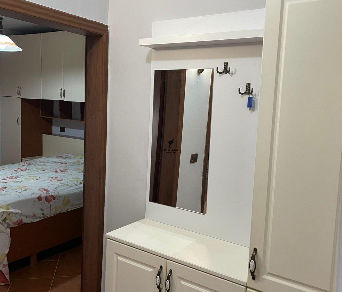 Appartamento con cortile 1+1 - Casa di campagna 50.000 LEKE FH-8063