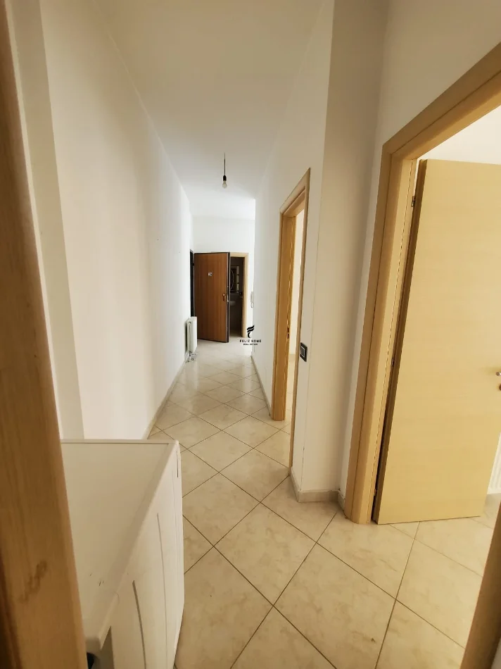 Tirane, vendesi appartamento 2+1 Piano 5, 110 m² 365.000 € (COMUNE DI PARISIT)