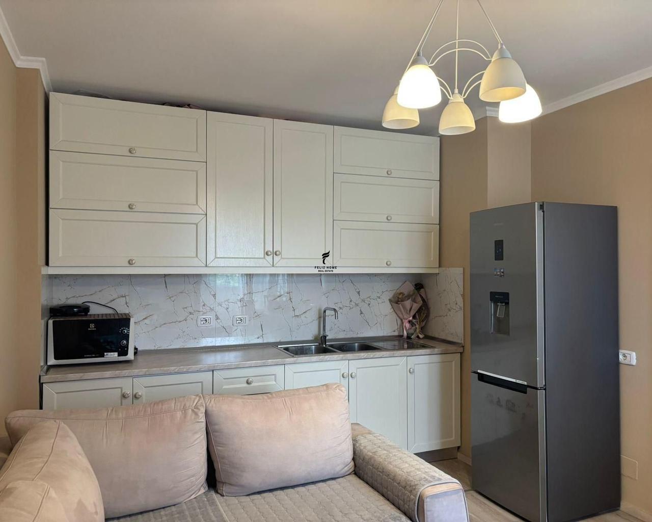 APARTAMENT ME QERA 1+1 MYSLYM SHYRI 60.000 LEKE FH-80392