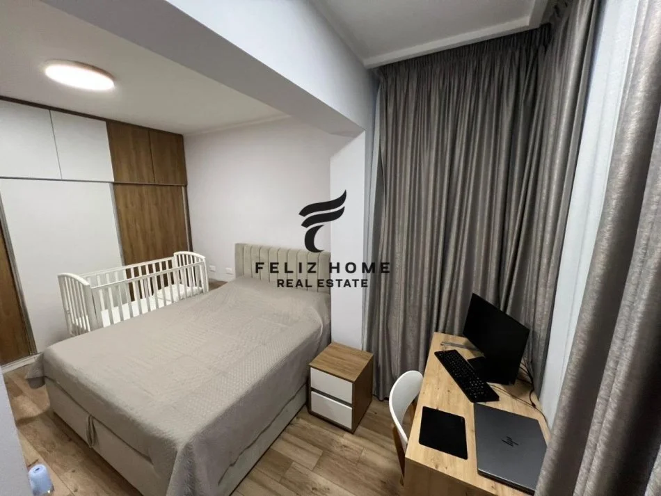 Tirane, vendesi appartamento 1+1 Piano 4, 60 m² 176.000 € (VIA KAVAJES)