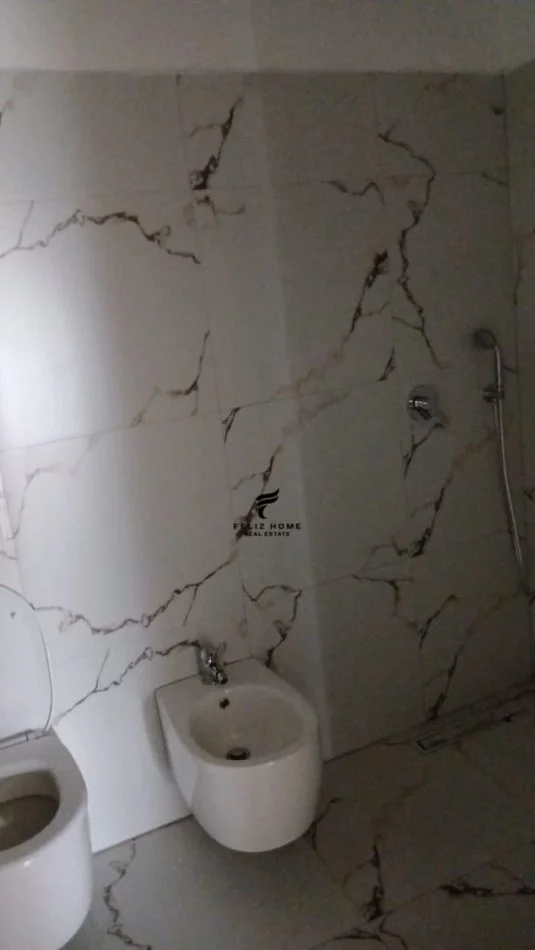 Tirane, vendi: appartamento 2+1, Piano 1, 100 m², prezzo: 201.000 € (ASTIR)