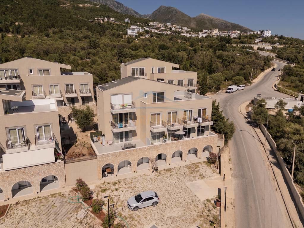 0695264472 Shitje, Apartament 2+1+Post Parkimi , Kompleksi S