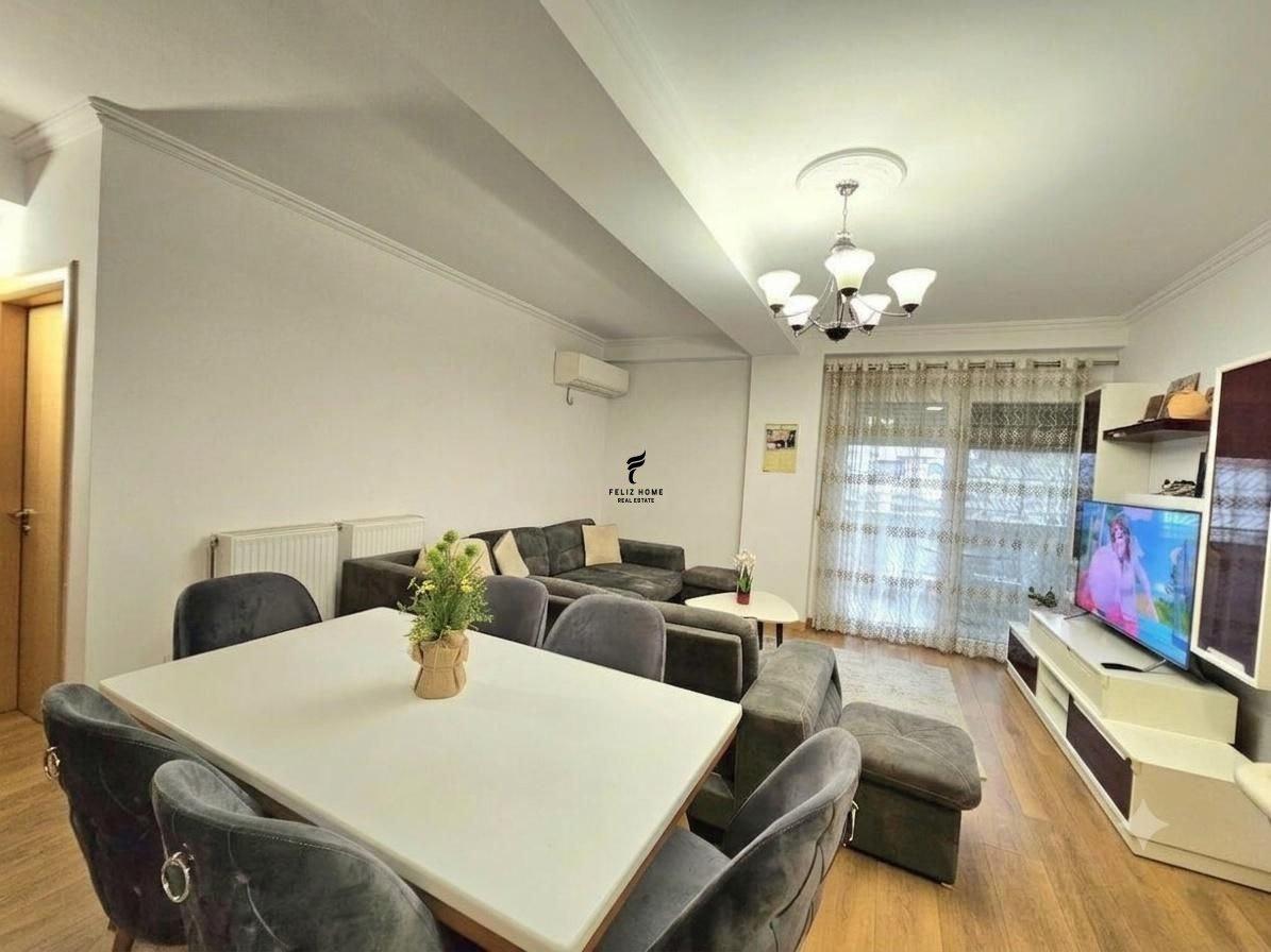 APARTAMENT ME QERA 2+1 KOPSHTI BOTANIK 70.000 LEKE FH-80190
