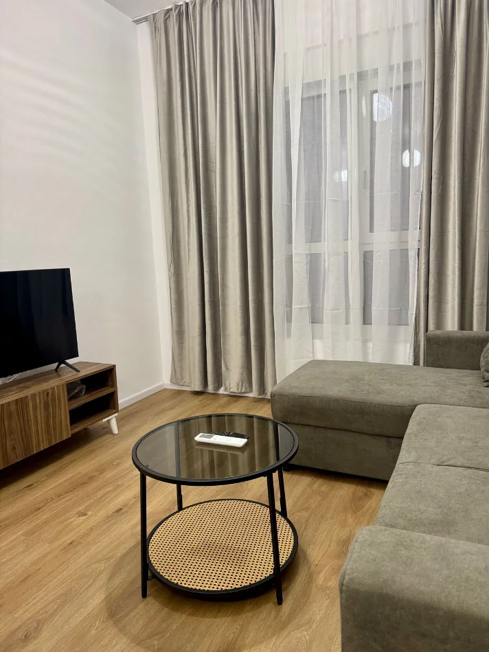 Tirane, Apartment for Rent 1+1, 6th Floor, 65 m², €400 (ALI DEMI)
