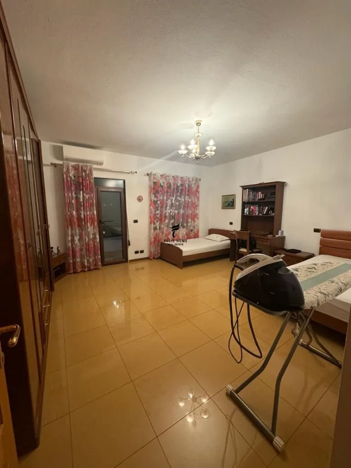 Tirane, Apartment for Rent 3+1, 5th Floor, 202 m², €1,300 (RRUGA E ELBASANIT)