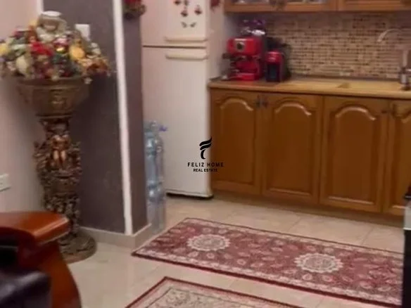 Tirane, affitto mensile appartamento 2+1 Piano 2, 67 m² 700 € (Esposizione esterna)