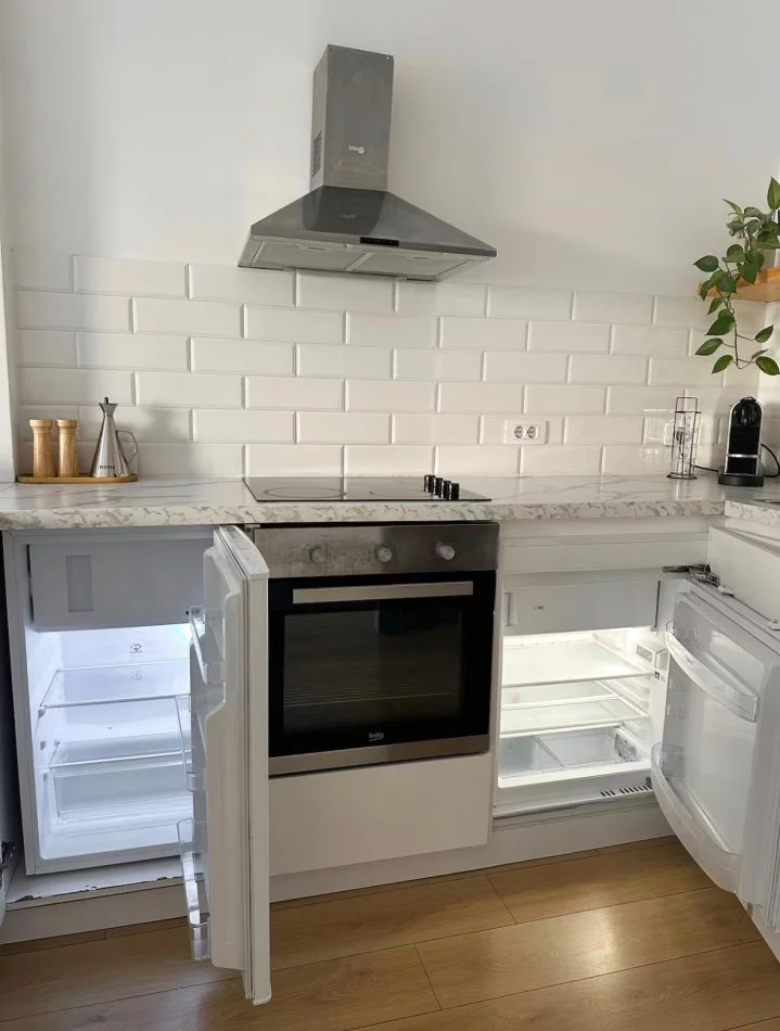 Tirana, Apartment for Rent 1+1 with Balcony, Floor 1, 65 m², €900 (JORDAN MISJA)