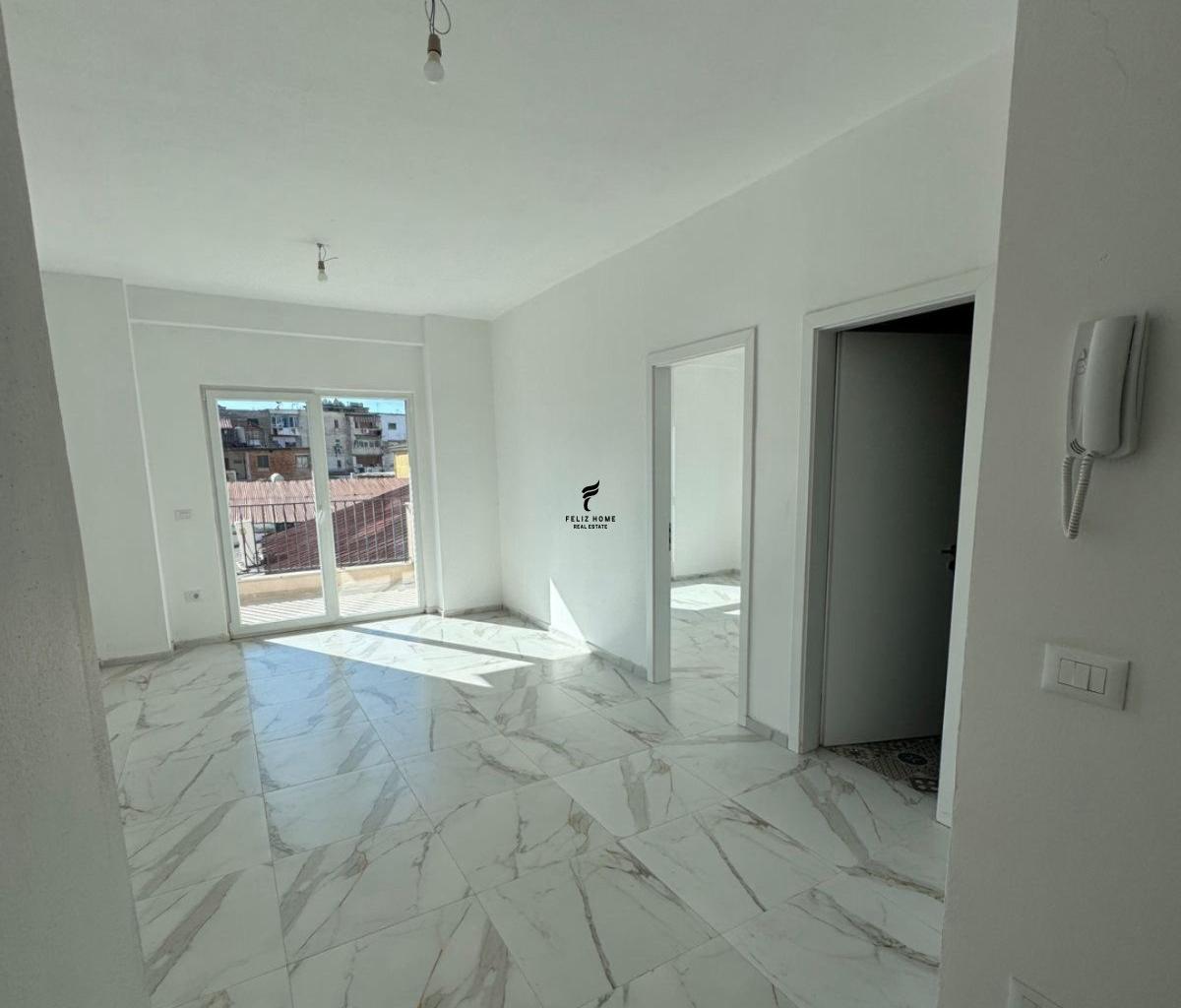 Office for Rent 70m2 Downtown 40,000 LEK FH-79574