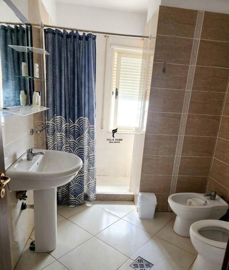 Zyra con Quota di 100m2 in Viale Nuovo a 55.000 Lekë FH-79350