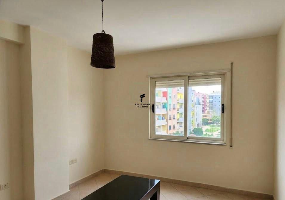 Zyra con Quota di 100m2 in Viale Nuovo a 55.000 Lekë FH-79350