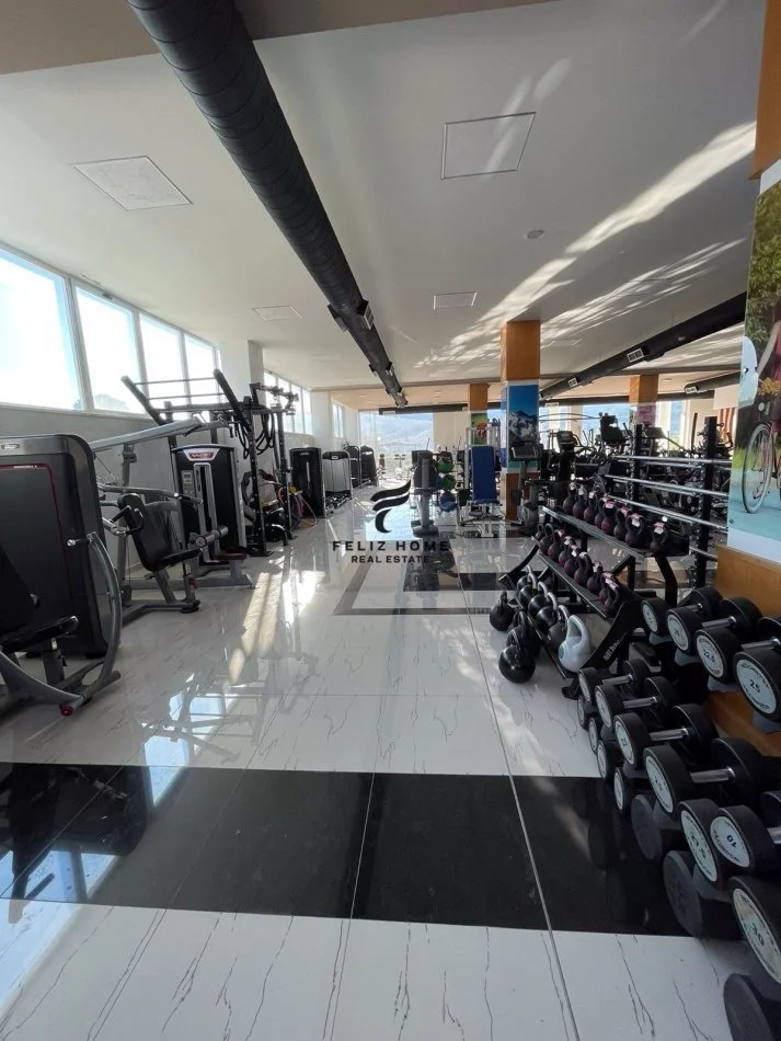 Tirane, Business Premises for Sale, 5th Floor, 3,281 m², €1,340,000 (PEZE-HELEMES)