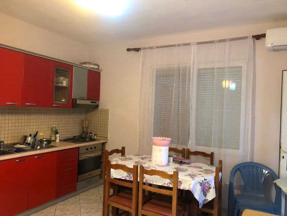 Durres, vendesi appartamento 1+1 al piano 4, 60 m² 78.000 € (Golem)