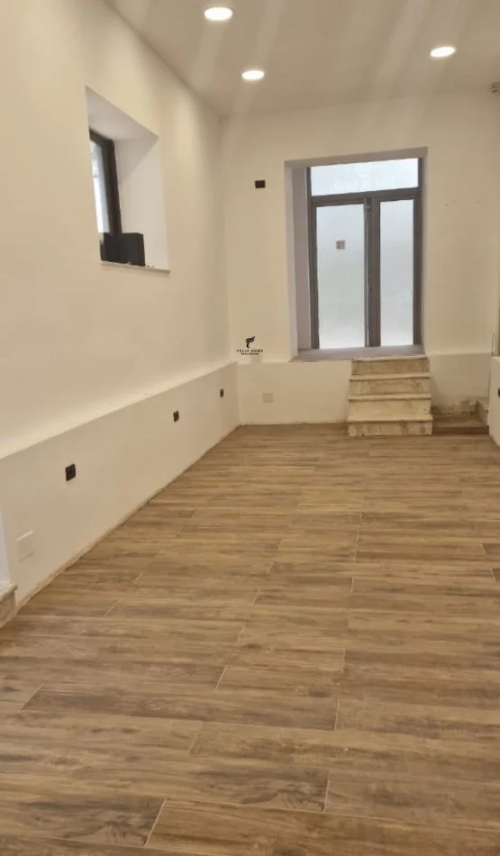 Tirane, Commercial Space for Sale Ground Floor, 55 m² 300,000 € (JORDAN MISJA)