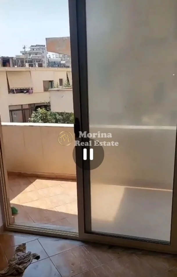 Durres, vendesi appartamento 2+1 Piano 2, 105 m² 65.000 € (Centro)