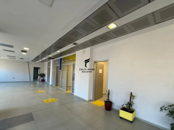 Tirane, Business Premises for Sale Second Floor, 916 m² 2,250,000 € (RRUGA E KAVAJES)