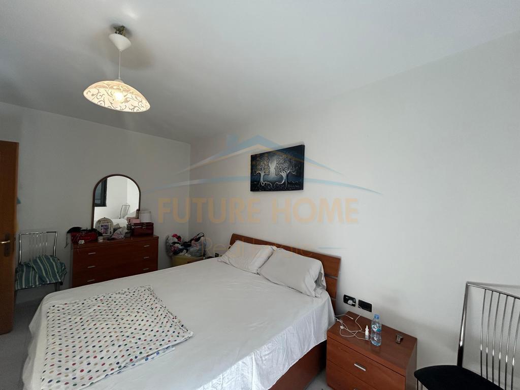 0696044406 Vendita, Appartamento 2+1+Giardino, Stadio, Durazzo