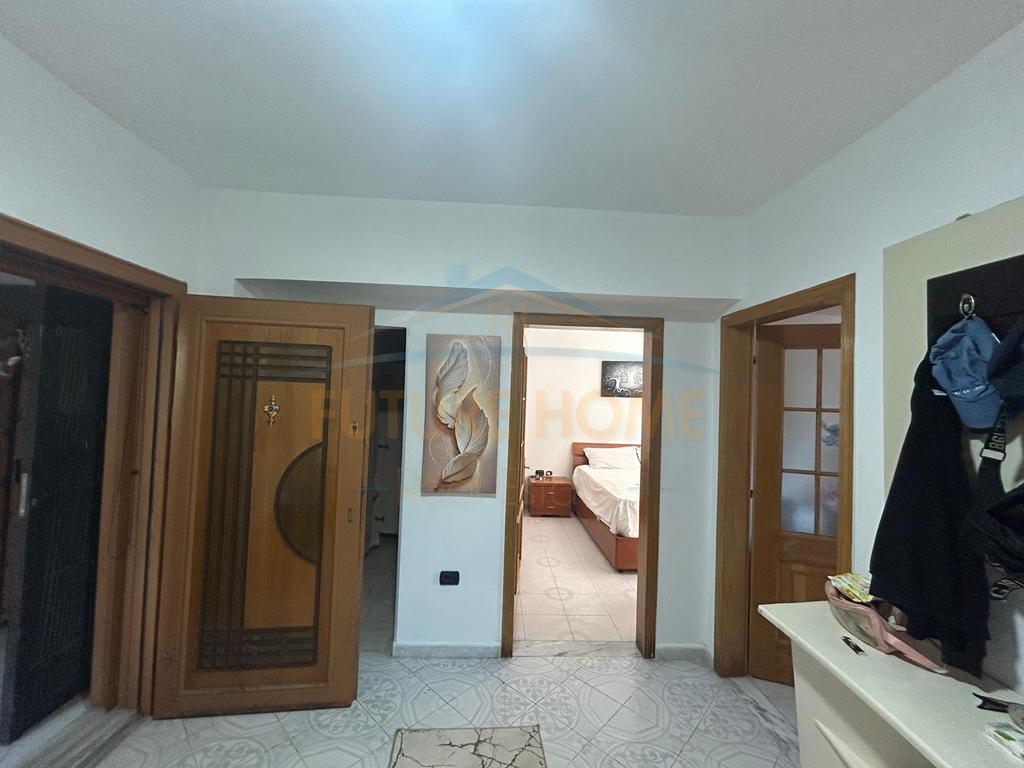 0696044406 Vendita, Appartamento 2+1+Giardino, Stadio, Durazzo