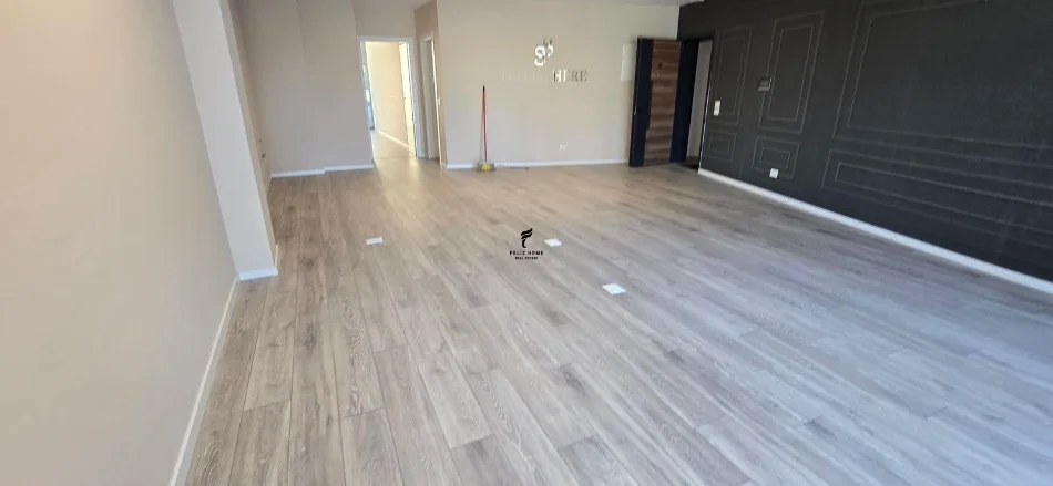 Tirana, Office for Rent, Kati 1, 102 m², €1,500 (Artificial Floor)