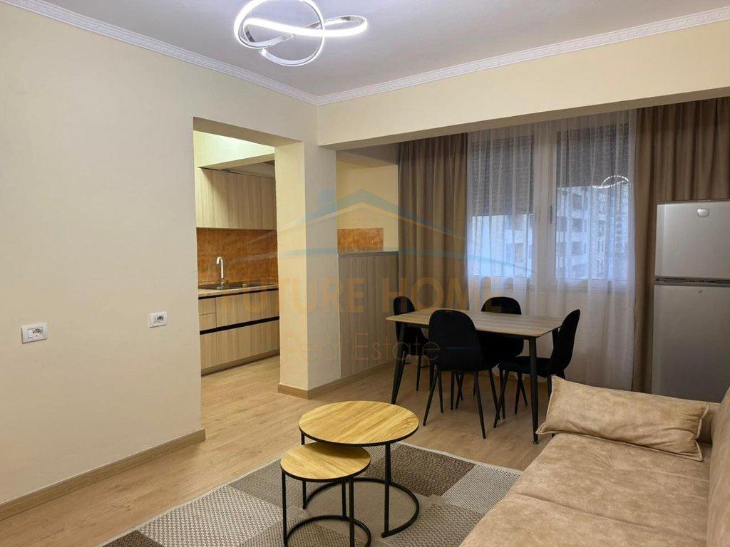 Affitto, Appartamento 1+1, Quartiere 3, Durres vicino Blue Star