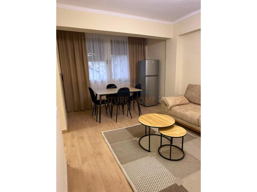 Affitto, Appartamento 1+1, Quartiere 3, Durres vicino Blue Star