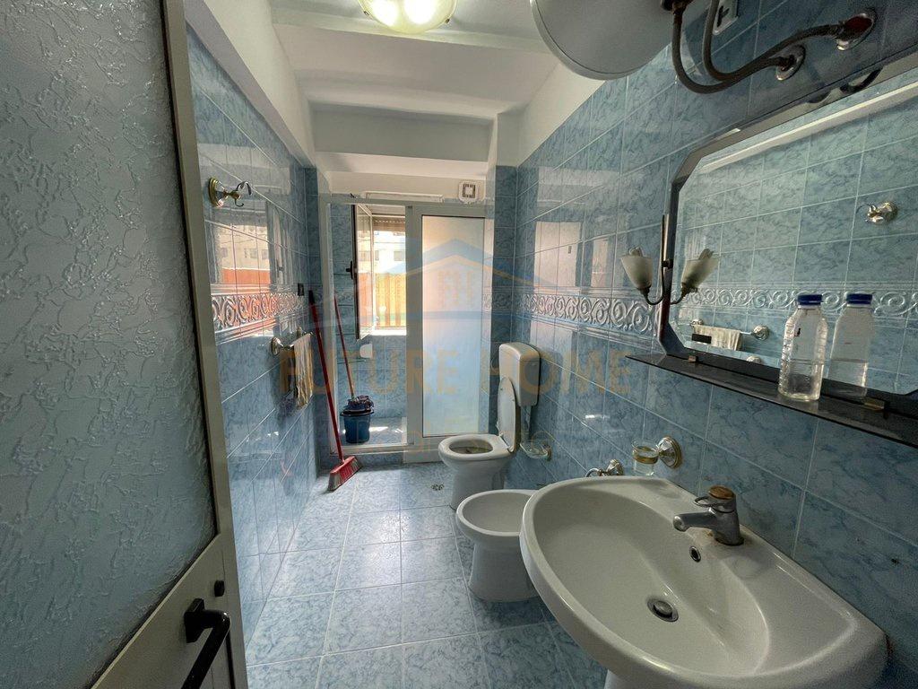 0696044406 Appartamento 2+1+2 Balcone, Pallati Sportit