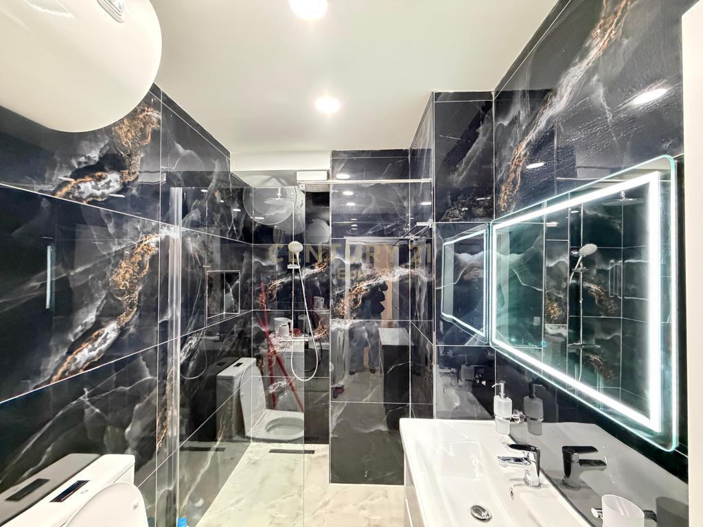 0698244160 1+1, vicino a Miami 2, Golem ! 90.000 €