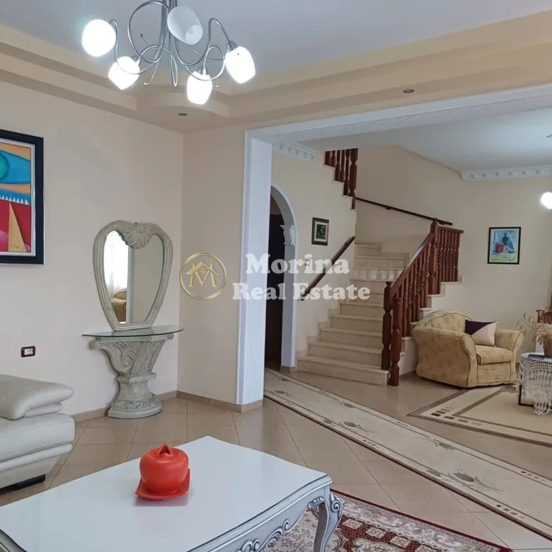 Fier, vendesi Villa 4+1, 1.083 m² 400.000 € (Fier)