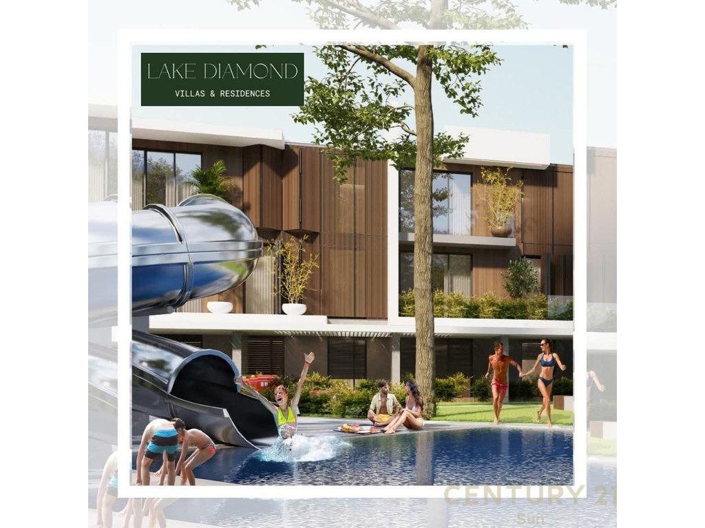 Luxury 3-Storey Villa for Sale at Lake Diamond Villas & Residences