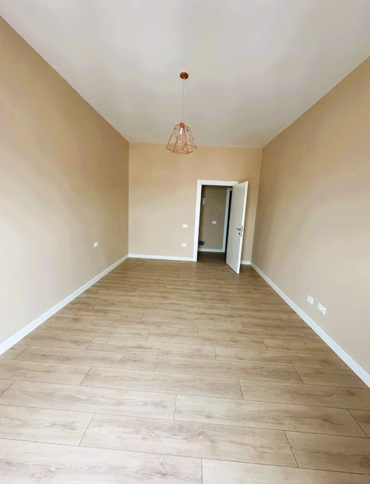 Tirana, Apartment for Sale 1+1 + Annex + Balcony, 3rd Floor, 94 m², €149,000