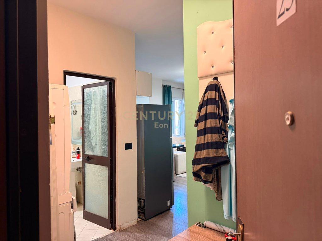 0694801150 Appartamento 1+1 in vendita sulla spiaggia, Durazzo!