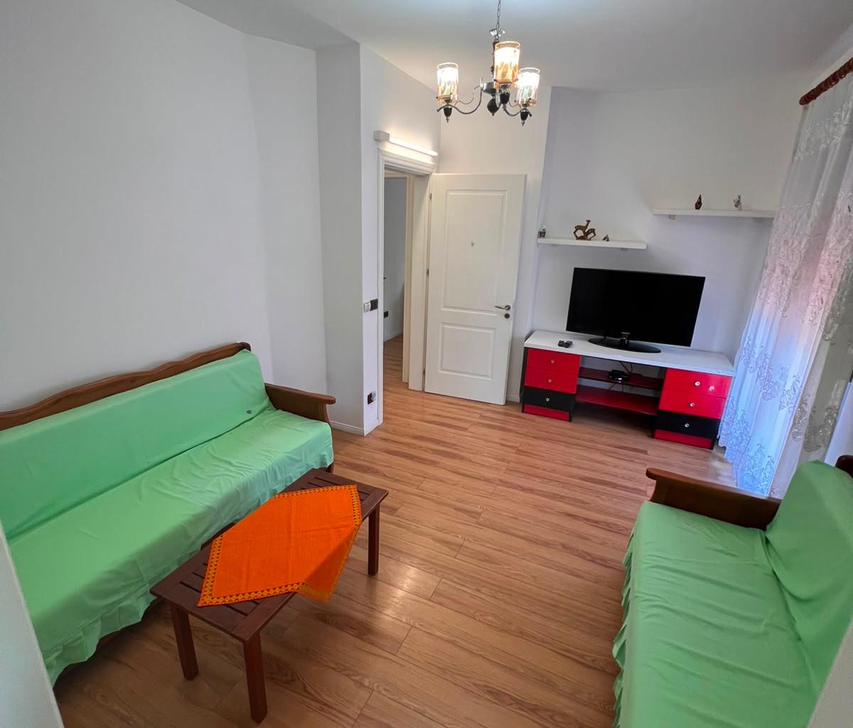 🏡 Appartamento in affitto 3+1 vicino alla scuola “2 Gjelat”
